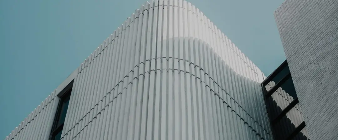 contact building img